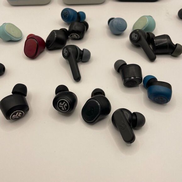 Lot of 30‎ Incomplete Bluetooth Headphones Earbuds Airbuds - Picture 2 of 6